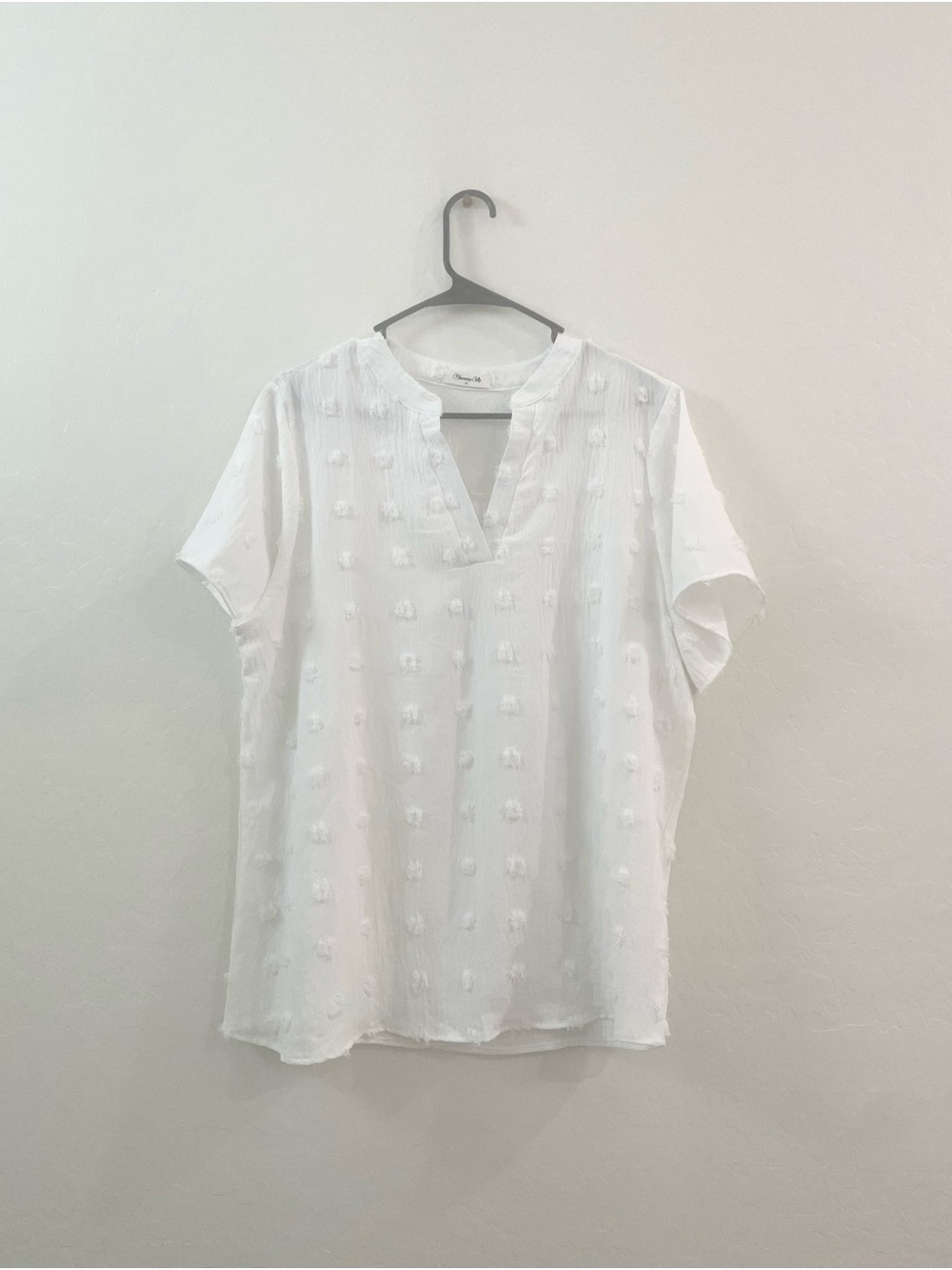 Women's White Split-Neck Textured Dot Blouse